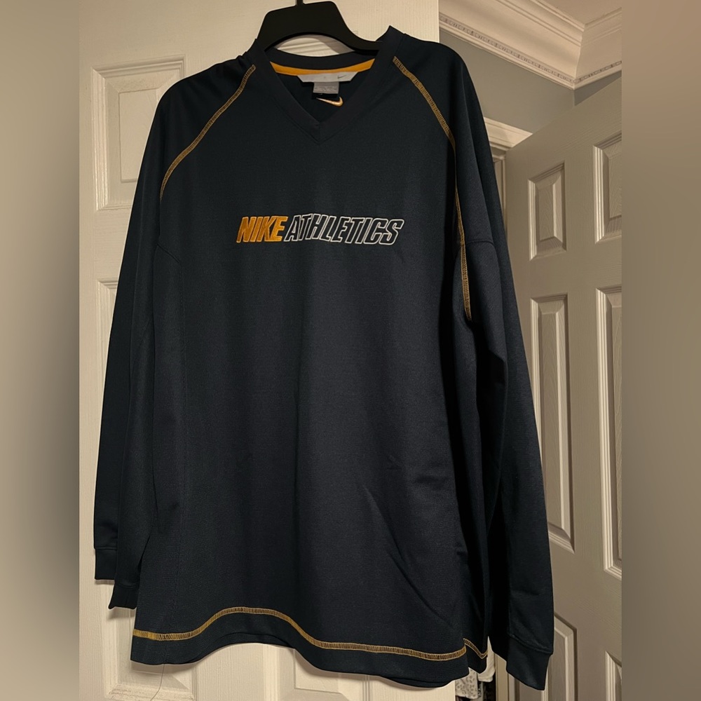 Nike Athletics Pullover